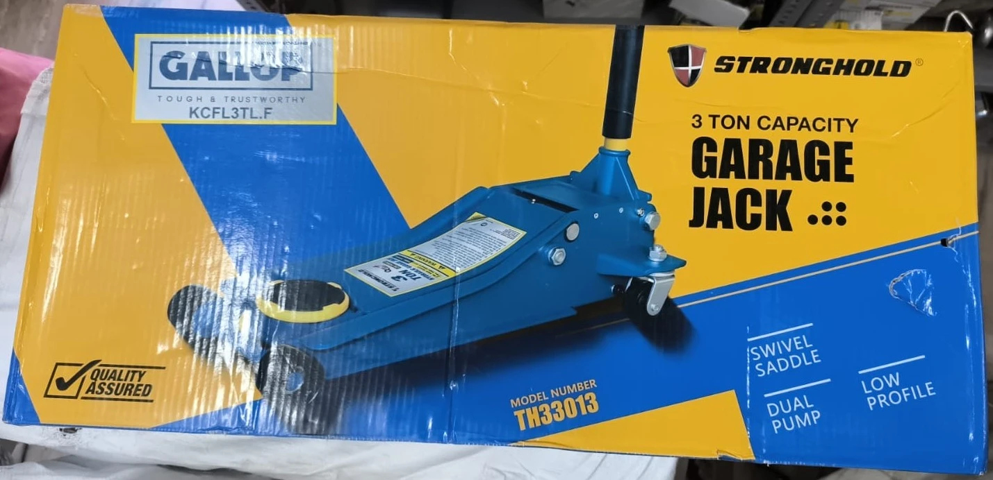 Gallop Hydraulic Garage & Long Floor Jack 3 Ton (KCFL3TL.F) – Dual Pump Low Floor Hydraulic Jack Side view of Gallop KCFL3TL.F 3 Ton low profile hydraulic floor jack